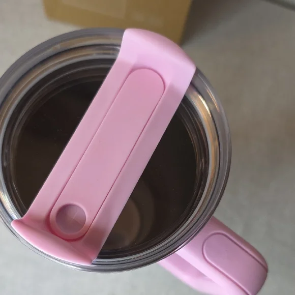 Hello Kitty Pink Tumbler with Straw - Picture 6 of 6